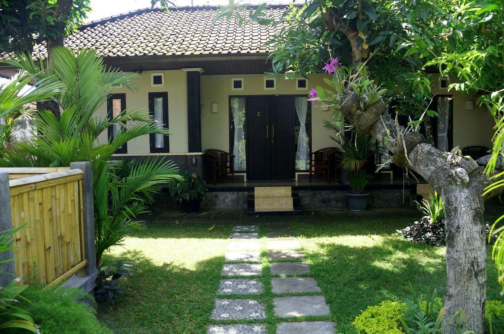 Cinthya Guest House Легиан Экстерьер фото